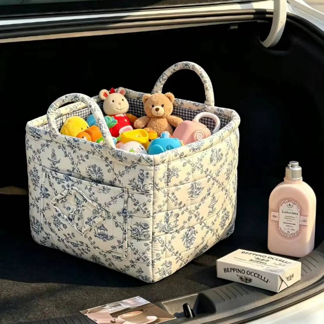 Stylish, Lightweight Storage Box with a Carry Handle and Foldable Design—Sweet, Fresh Aesthetic Suitable for Home, Picnics, Shopping, Snack Baskets, and an Essential Household Item.